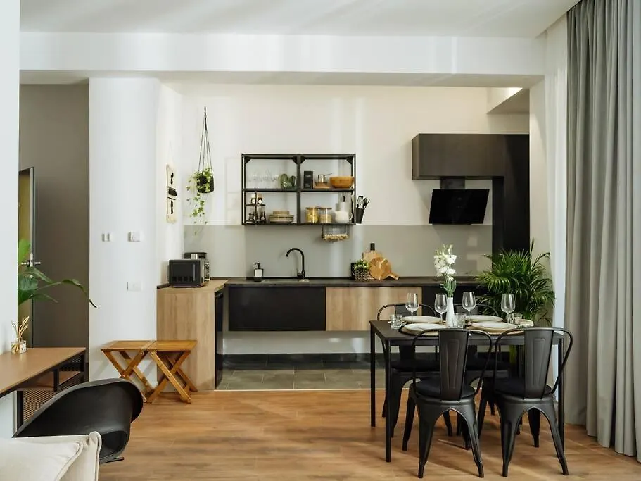 Central 4 Apartment - New Building & Parking Bucharest