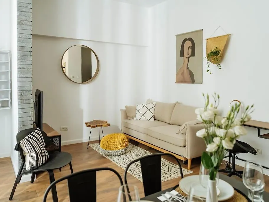 Central 4 Apartment - New Building & Parking Bucharest Romania